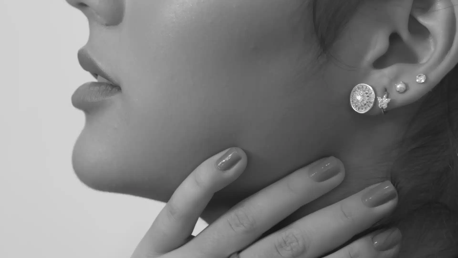Choisir une bague comme cadeau : L'art de marquer les moments spéciaux