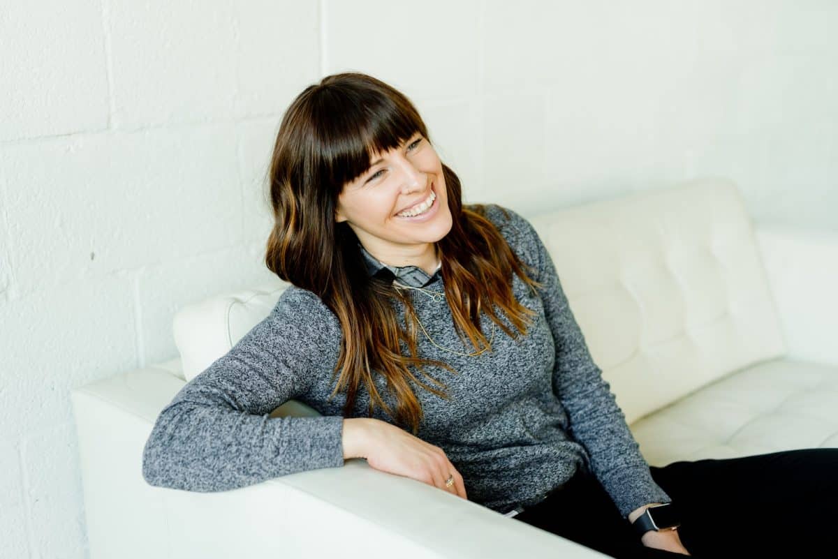 Comment devenir une femme charismatique : 5 conseils pour vous aider à briller